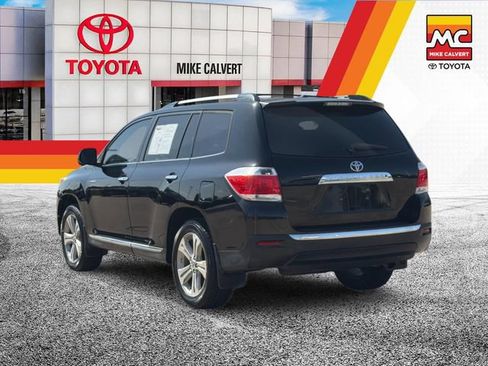 Used 2013 Toyota Highlander Limited FWD image 3