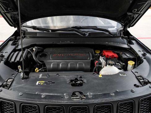 Used 2019 Jeep Compass Altitude image 47