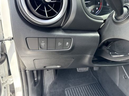 Used 2023 Hyundai Kona SEL image 16