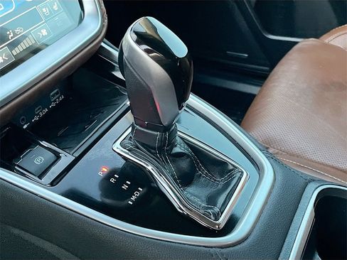 Used 2023 Subaru Outback Touring XT image 17