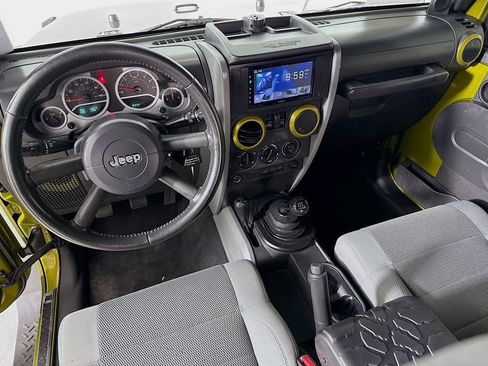 Used 2007 Jeep Wrangler Sahara w/ Dual Top Group image 19