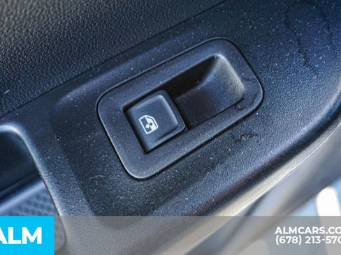 Used 2024 Volkswagen Taos S image 51