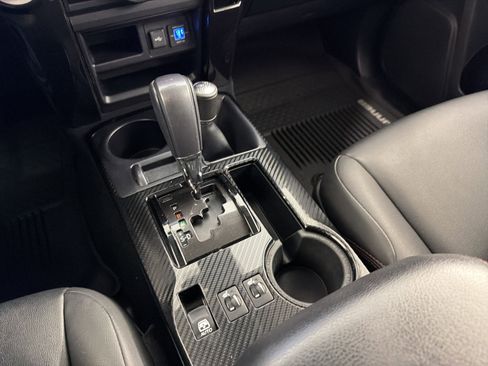 Used 2020 Toyota 4Runner Venture image 16
