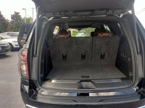 Used 2024 Chevrolet Tahoe High Country image 19