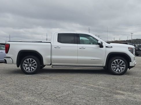 Used 2025 GMC Sierra 1500 Denali image 6