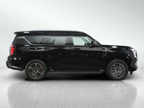 Certified 2025 Nissan Armada SL w/ Captain's Chari Seat Package AWD/4WD image 6