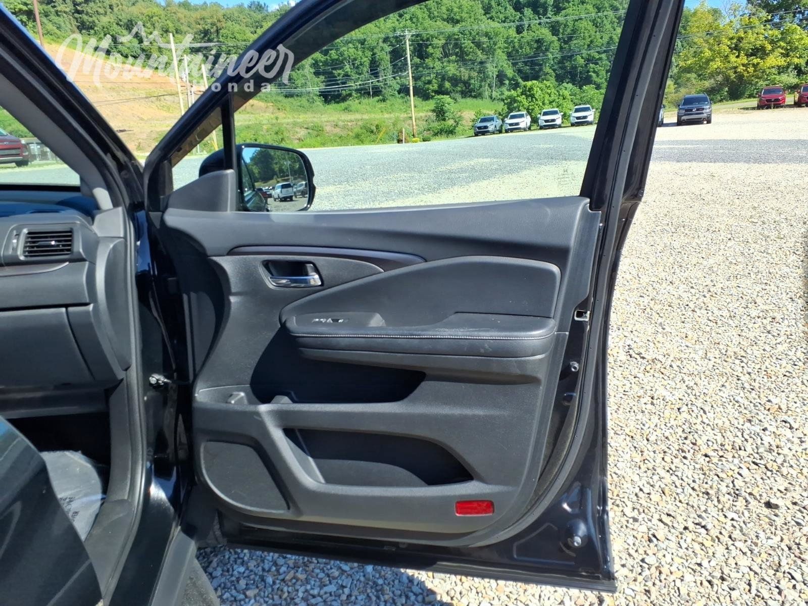 Used 2017 Honda Ridgeline Sport image 17