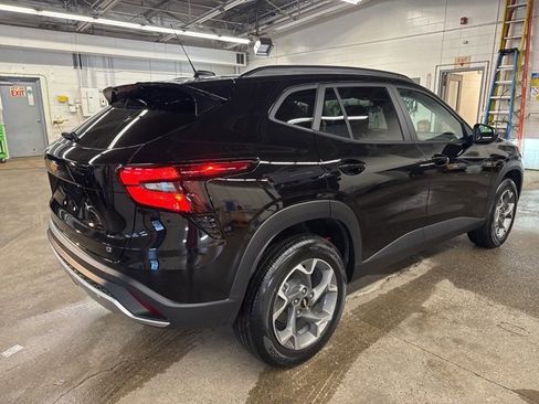 New 2026 Chevrolet Trax LT image 6