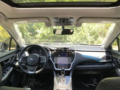 Used 2022 Subaru Outback Limited AWD/4WD image 12