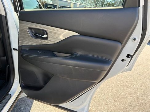 Used 2016 Nissan Murano Platinum w/ Platinum Technology Package image 16