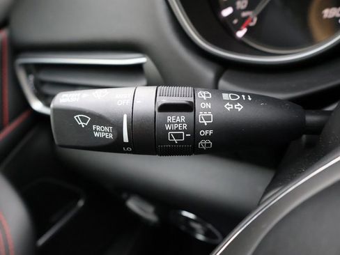 Used 2020 Maserati Levante GranLusso image 42