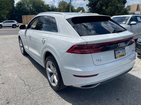 Used 2023 Audi Q8 Premium AWD/4WD image 3