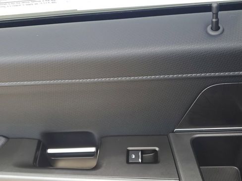 Certified 2022 Ford F150 XLT w/ Equipment Group 302A High image 17