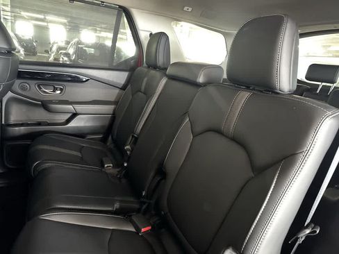 Used 2025 Honda Pilot EX-L image 21