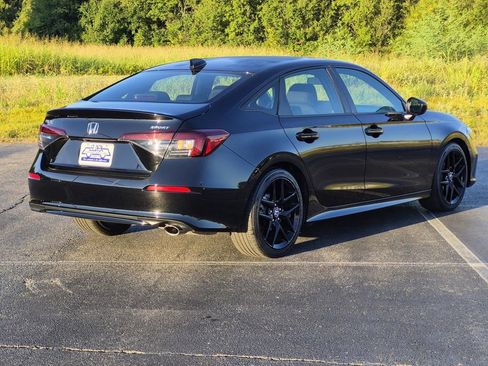 Used 2025 Honda Civic Sport image 6