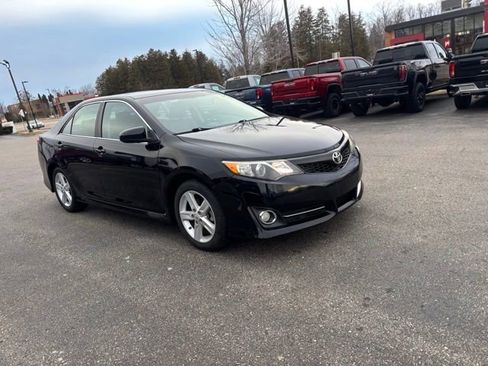 Used 2012 Toyota Camry SE w/ Leather Pkg image 3