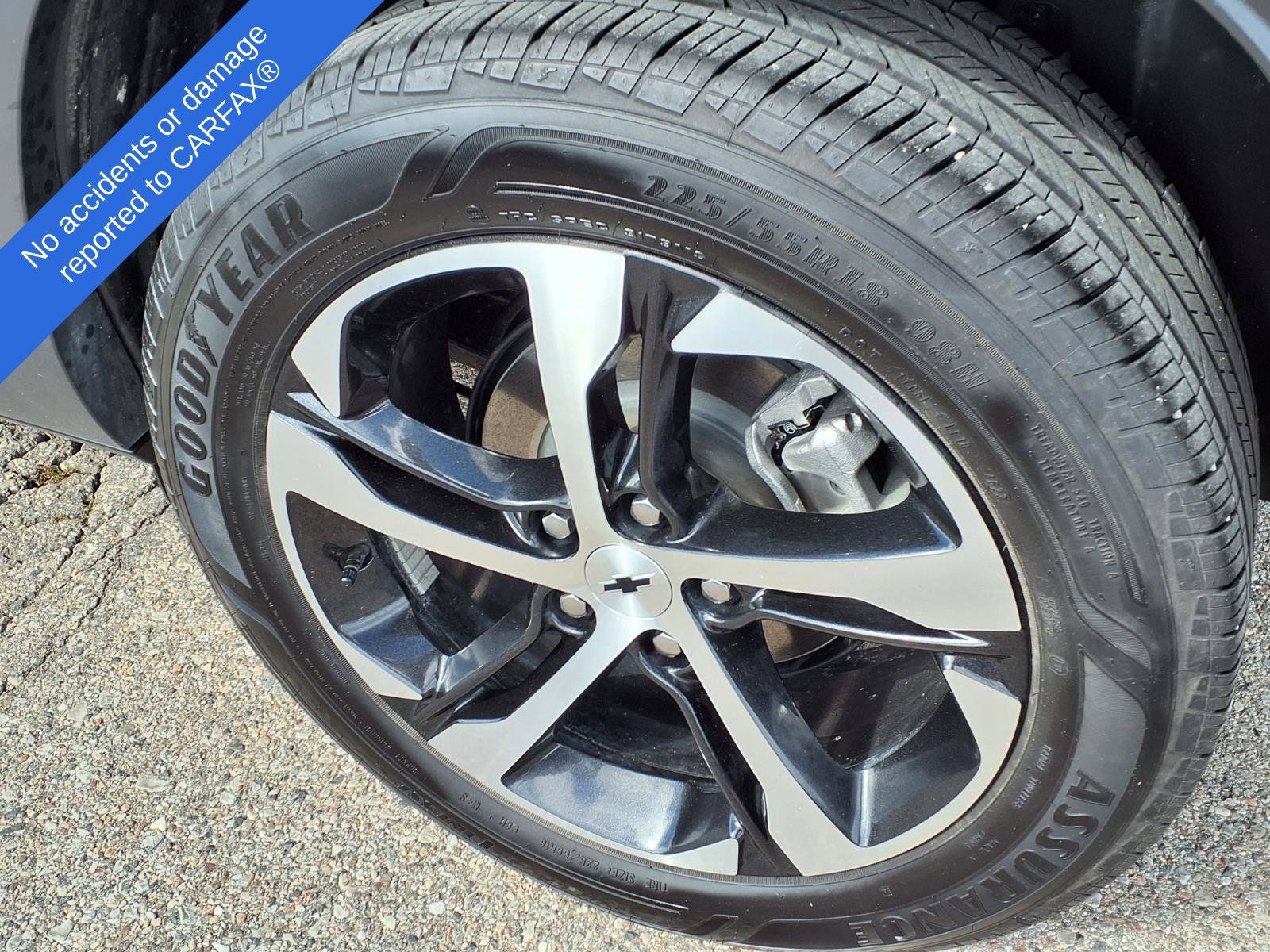 Used 2024 Chevrolet Trax RS w/ Driver Confidence Package FWD image 9