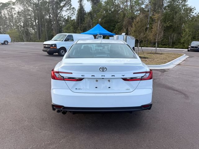 Used 2025 Toyota Camry SE FWD image 15