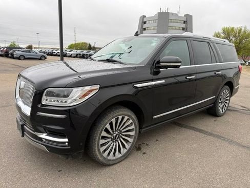 Used 2018 Lincoln Navigator L Reserve w/ Technology Package AWD/4WD image 6