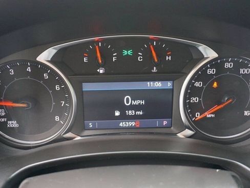 Used 2024 GMC Terrain AT4 image 24