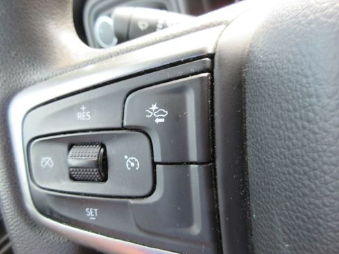 Certified 2021 Chevrolet Silverado 1500 Custom w/ LPO, Dark Essentials Package AWD/4WD image 27