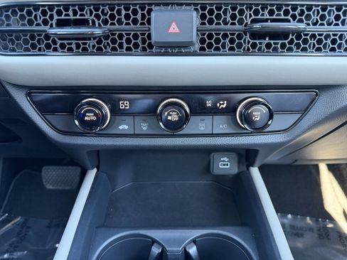 Used 2025 Honda HR-V LX image 23