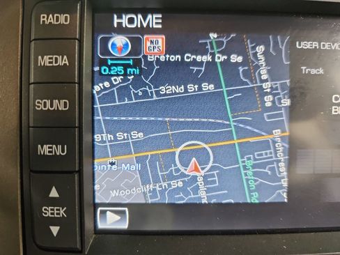 Used 2011 Lincoln Navigator L Base image 30