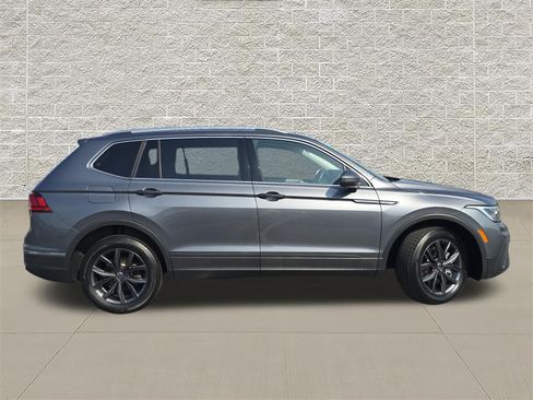 Certified 2023 Volkswagen Tiguan SE AWD/4WD image 8
