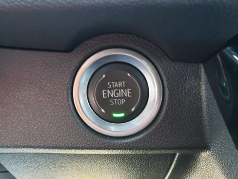 Used 2024 Chevrolet Traverse LT w/ Midnight/Sport Edition FWD image 28