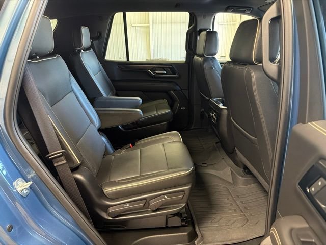Used 2025 GMC Yukon Elevation AWD/4WD image 30