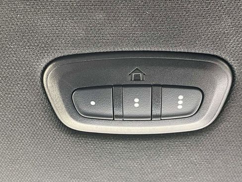 Used 2022 RAM 1500 Limited AWD/4WD image 29