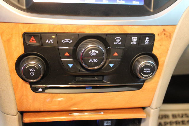 Used 2012 Chrysler 300 Limited w/ Luxury Group RWD image 26