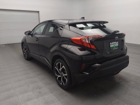 Used 2018 Toyota C-HR XLE image 5