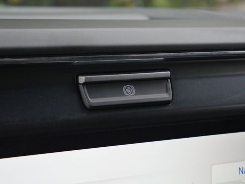 Certified 2025 Ford F450 Lariat image 13