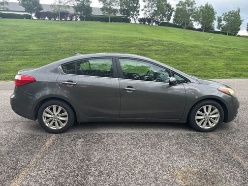 Used 2014 Kia Forte EX FWD image 3