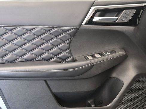 Used 2023 Mitsubishi Outlander SEL image 22