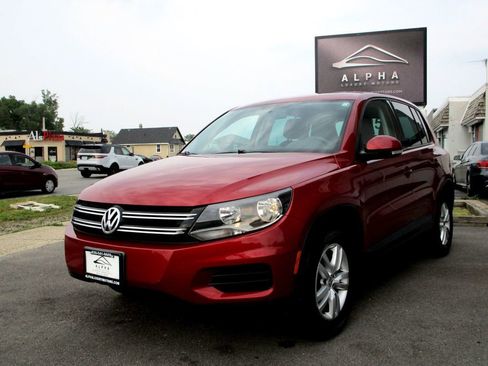 Used 2012 Volkswagen Tiguan SEL image 3