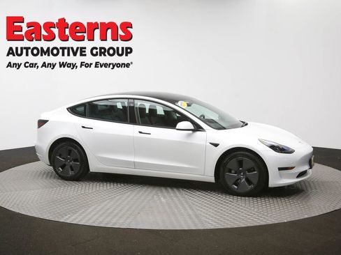 Used 2023 Tesla Model 3 Standard Range image 45