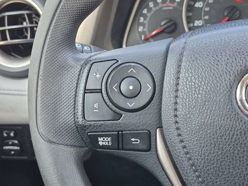 Used 2015 Toyota RAV4 XLE FWD image 12