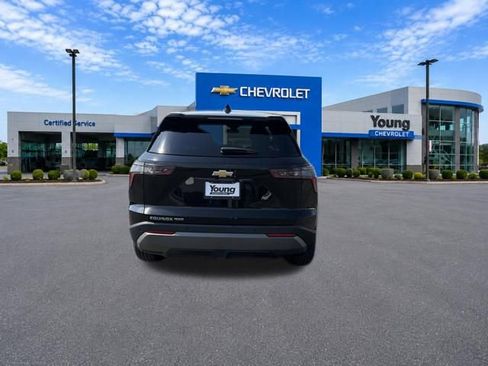 Used 2026 Chevrolet Equinox LT w/ Convenience Package II AWD/4WD image 6