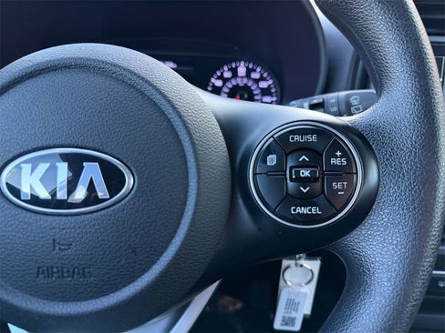 Used 2020 Kia Soul S image 23