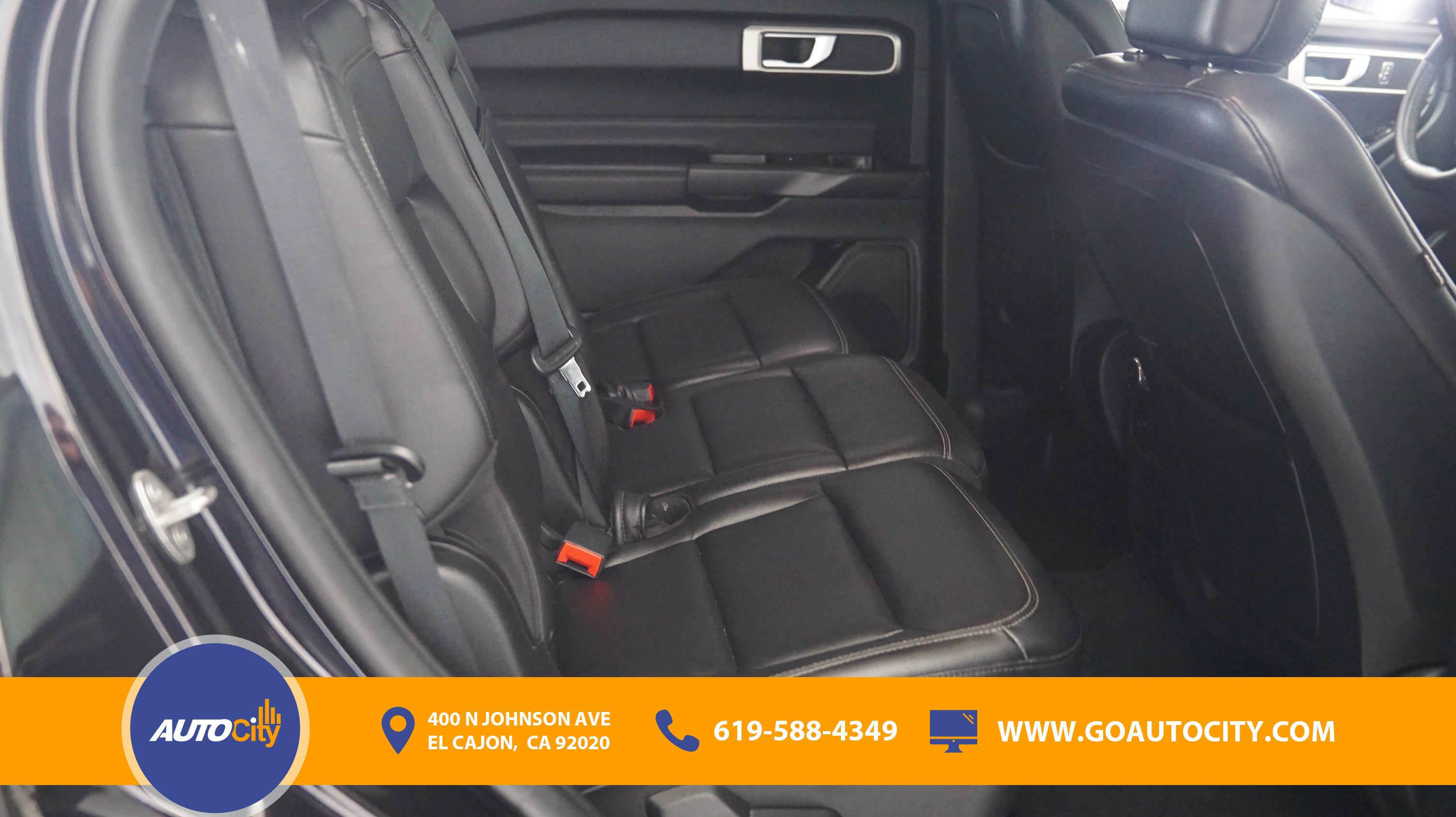 Used 2020 Ford Explorer XLT w/ Equipment Group 202A RWD image 13