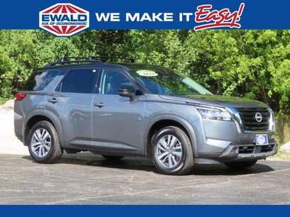 Used 2022 Nissan Pathfinder SL w/ Cargo Package