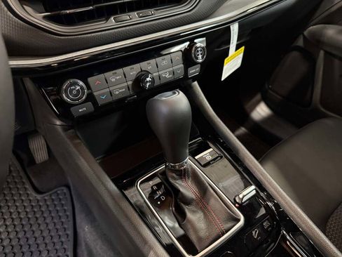 New 2026 Jeep Compass Trailhawk image 18