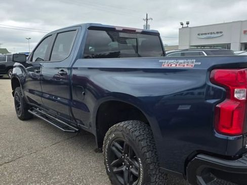 Used 2020 Chevrolet Silverado 1500 LT Trail Boss AWD/4WD image 7