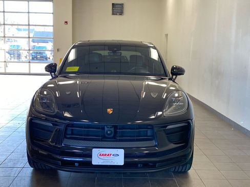 Used 2024 Porsche Macan Turbo image 3