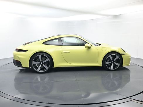 Used 2025 Porsche 911 Carrera image 16