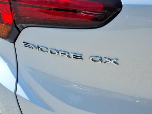 Used 2020 Buick Encore GX Select w/ Advanced Technology Package FWD image 7