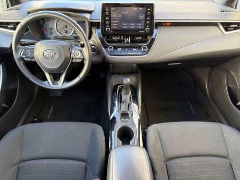 Used 2021 Toyota Corolla SE w/ SE Premium Package FWD image 3