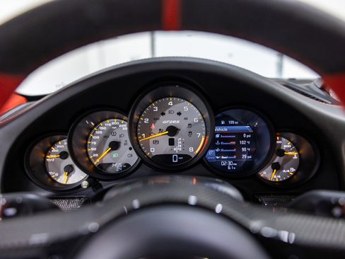 Used 2018 Porsche 911 GT2 RS image 44